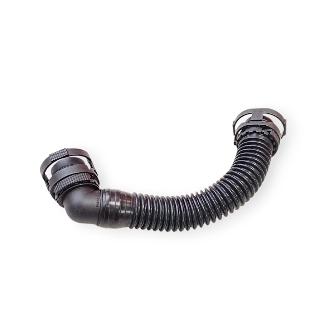 Audi A3 Sedan 2013-2016 1.6TDi Külbütör Kapak Hava Borusu 04L103493