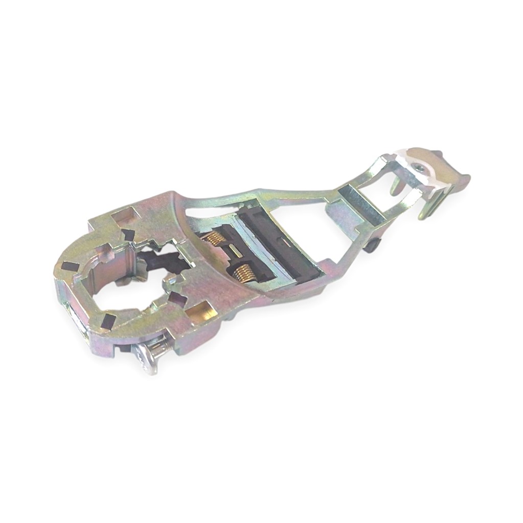 VW Passat B5 1997-2000 Sağ Ön Dış Kapı Kolu İç Braketi 3B0837886D